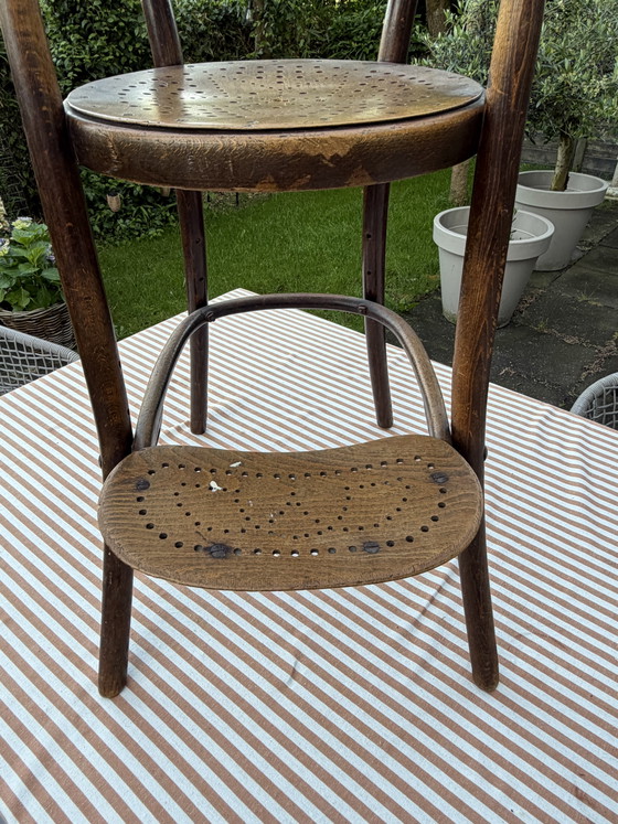Image 1 of Preciosa trona antigua Thonet (modelo n.º 1) – Años 1895-1910 – ¡Doble marca!