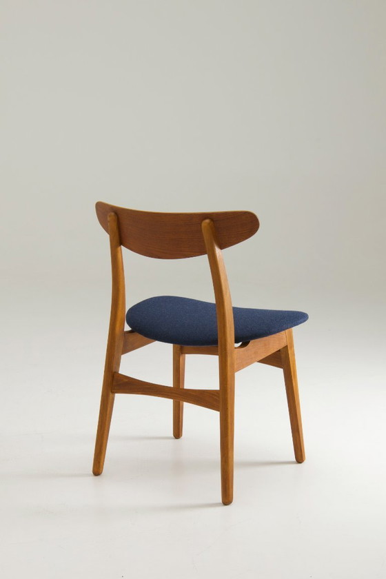 Image 1 of A Set Of 4 'Ch30' Dining Chairs Hans J. Wegner