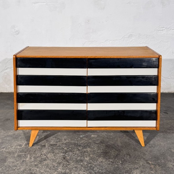 Credenza U-453 di Jiri Jiroutek per Interier Praha, anni '60 – Credenze, Legno (photo 11 of 13)