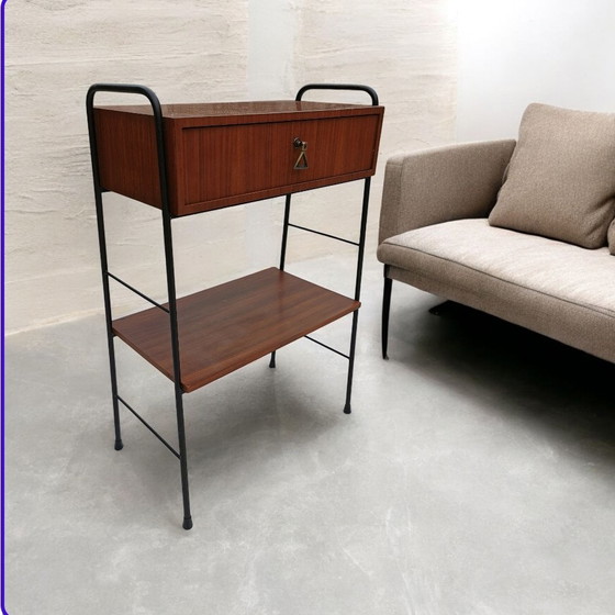 Image 1 of Italienischer Eingangstisch/Nachttisch