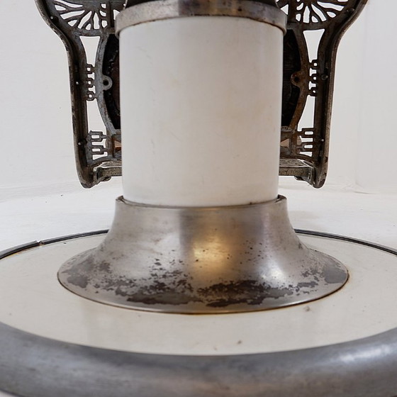 Image 1 of Koken Original Bruine Lederen & Wit Geëmailleerde Gietijzeren Kappersstoel - 1918