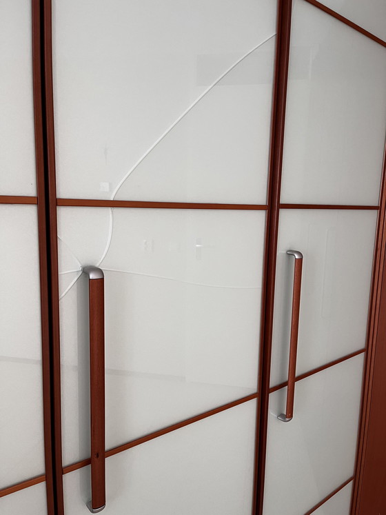 Image 1 of Armadio angolare per la biancheria in legno di ciliegio