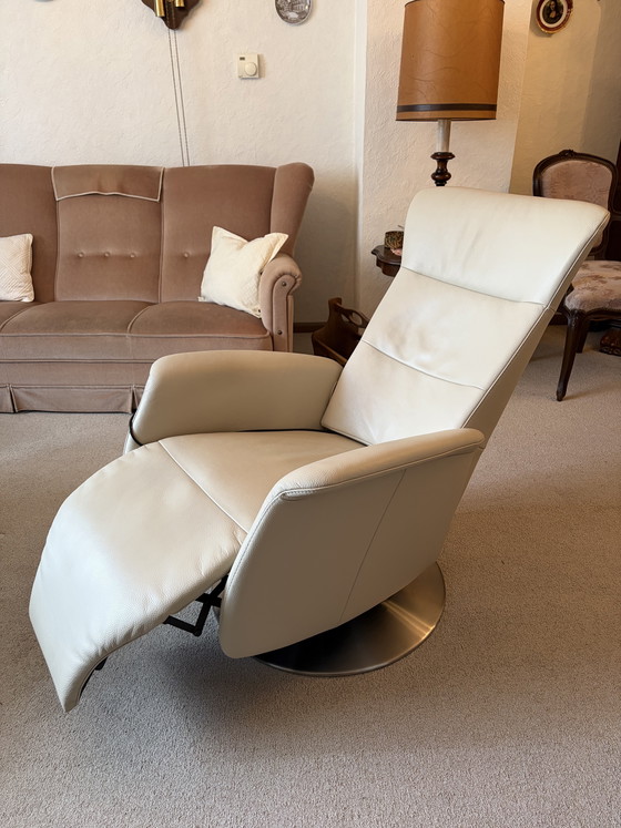 Image 1 of Sillón reclinable eléctrico de cuero - Ajustable