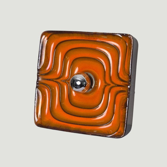 Image 1 of Vintage vierkante oranje wandlamp. Pop Art muurlamp van keramiek. Duitsland, jaren 60. Space age. Reparatie aan achterkant