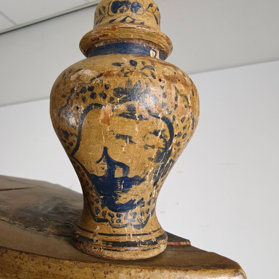 Image 1 of 18th-century Dutch Witwerk cabinet with original key and imitation Delft Blue decoration