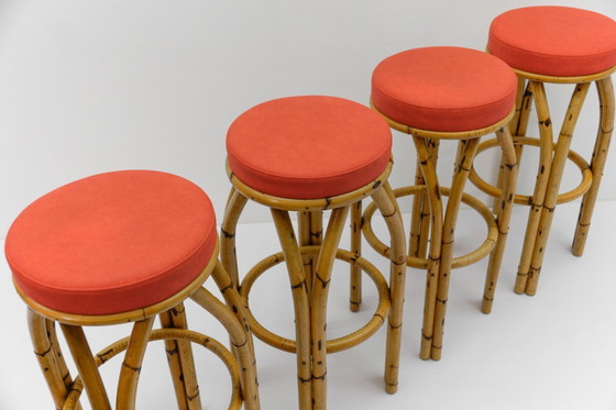 Image 1 of Bamboe bar met 5 bamboe barkrukken, jaren 1950, Italië