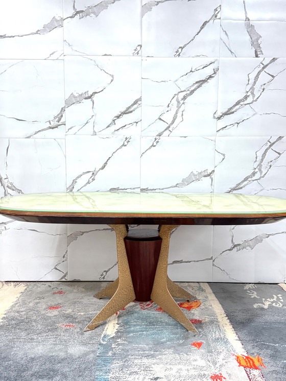 Image 1 of TABLE DE SALLE À MANGER DES ANNÉES 1950 EN PALISSANDRE, VERRE MARBRÉ ET LAITON