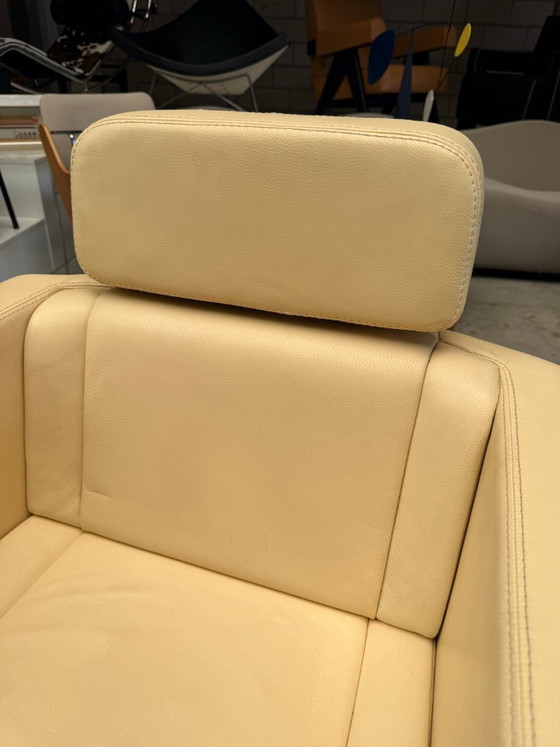 Image 1 of Fauteuil de conférence Giroflex 21 (stock : 7)