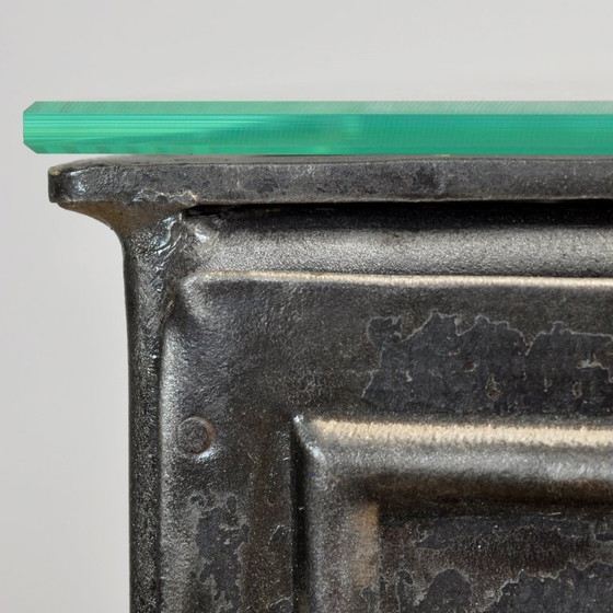 Image 1 of Set ijzeren en glazen nachtkastjes, jaren 1900