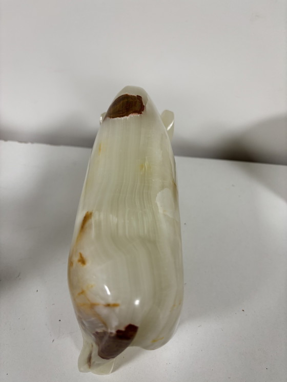 Image 1 of handgeslepen onyx beeldhouwwerk Stier