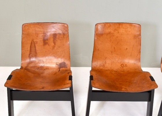 Image 1 of Set di 4 sedie da pranzo Angelo Mangiarotti per Skipper ‘Tre 3’ in cuoio color cognac, Italia – 1978