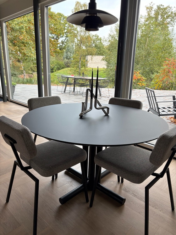 Studio Henk Mikado Quadpod, Eettafels, Mdf, Zwart (foto 2 van 5)