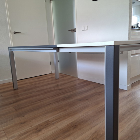 Image 1 of Leolux dining table Ithaka, extendable