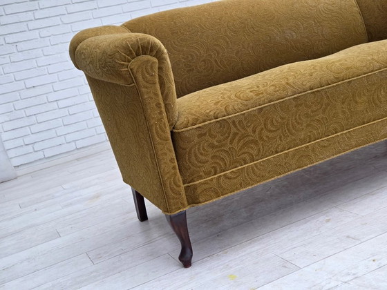 Image 1 of Divano danese a due posti degli anni '50, rivestimento originale in lana verde per mobili.