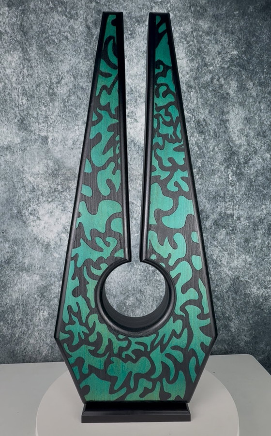 Image 1 of Skulptur Flora elegant beautiful von Rotan Hunt Wood