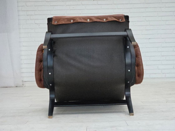 Image 1 of Jaren 70, Zweeds ontwerp van Bruno Mathsson, model "Pernilla", meubelleer.