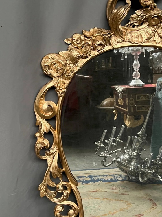 Miroir ancien en bois de style rococo. Noyer massif. (photo 4 of 10)
