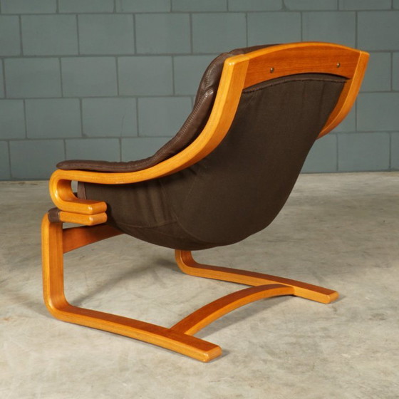 Danish Design “Apollo” Armchairs – Svend Skipper – 1970s – Plastic, Wood (photo 9 of 13)