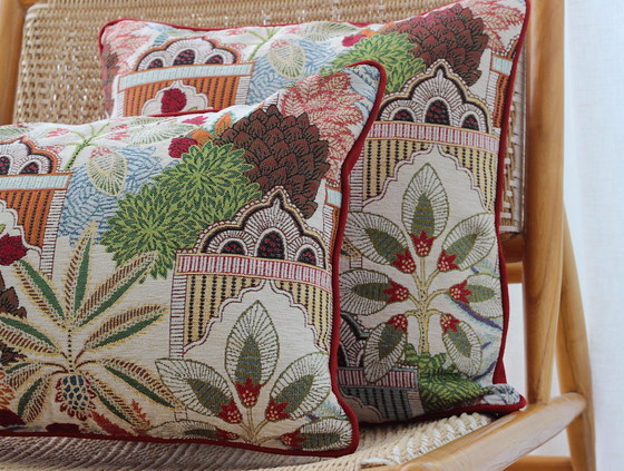 Image 1 of Multicolored Jacquard cushion
