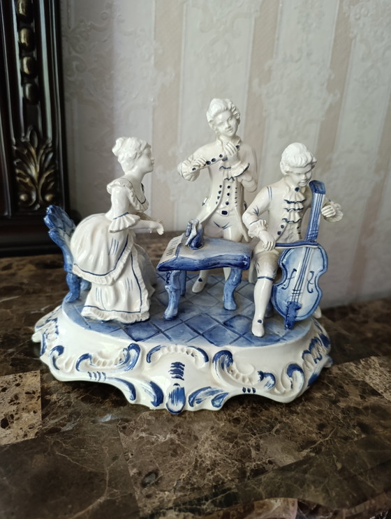 Large Capodimonte Porcelain Figurine Group – Sculpture (photo 3 of 11)