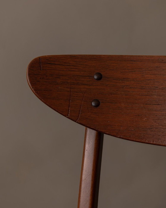 Image 1 of Juego de 6 sillas de comedor danesas de mediados de siglo · Teca y escayola negra