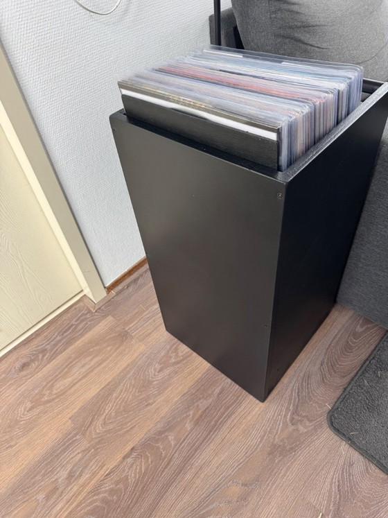 Image 1 of Mueble para discos de vinilo de madera negra