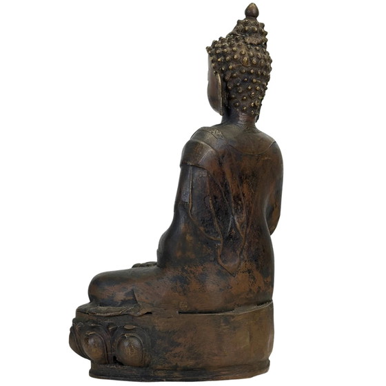 Monumentale 18e-eeuwse Boeddha Shakyamuni uit Ladakh — Vuurverguld Brons – Beeldhouwkunst (photo 6 of 11)