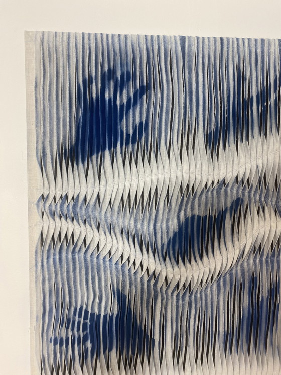 Image 1 of Tableau Sculpture Art Textiles Réf Jeu de Mains