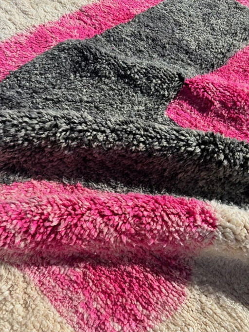 Traditional handmade Berber carpet 250cmx150cm