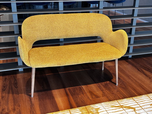 Zwei elegante Bänke von Satelliet Bliss