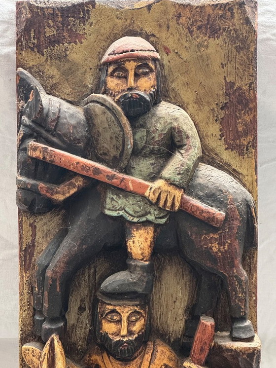 Image 1 of Polychroom houtsnijwerk