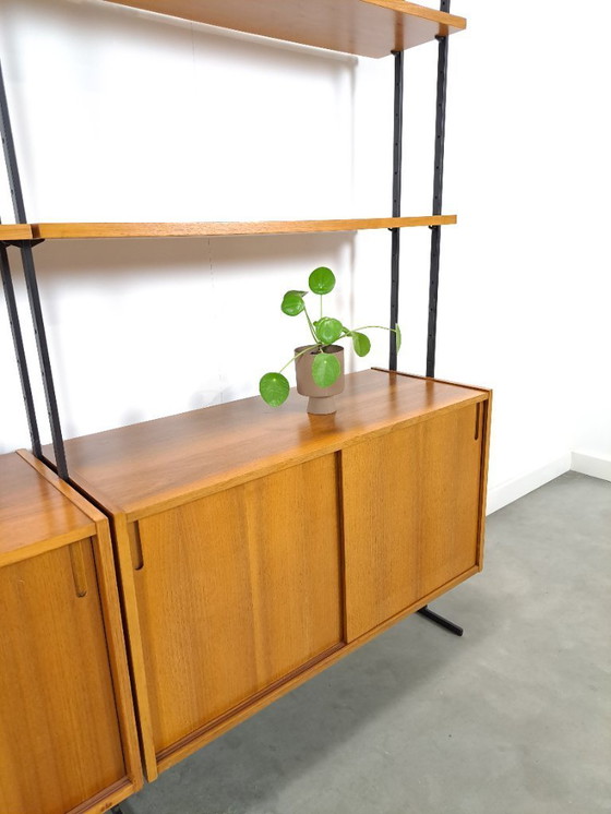 Image 1 of Parete componibile Omnia, Hilker, teak e acciaio nero con ripiani e contenitori