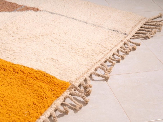 Image 1 of Alfombra Beni Ouraine tejida a mano, tradicionalmente de 150/250 cm.