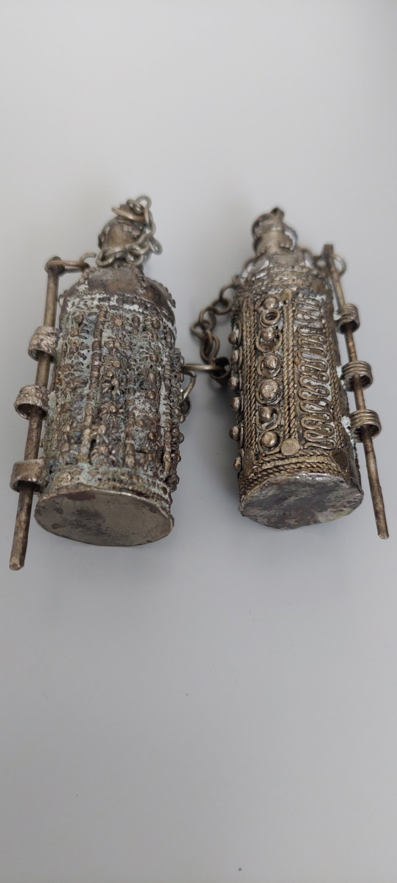 Image 1 of 2 héél aparte vintage parfumflesjes uit Jemen 