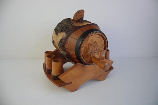 Tonneau et gobelets en bois sculptés à la main vintage, années 1950.
