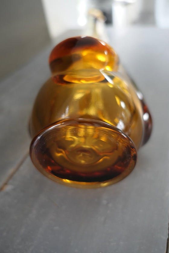 Image 1 of Grand vase vintage en verre ambré