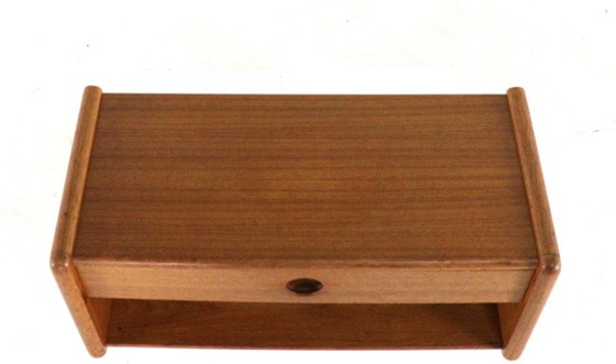 Image 1 of Kai Kristiansen per Vildbjerg pensile credenza piccolo mobiletto vintage danese