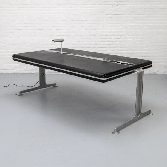 Image 1 of Executive Agency Alex Linder '70s