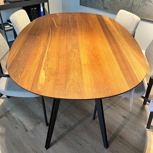 Qliv On Top eettafel