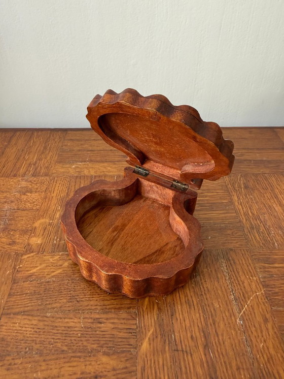 Image 1 of Boîte en bois coquillage - charme naturel