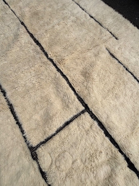 Large Moroccan Interior Living Room - Moroccan Berber Beni Ourain Rug 250x350 cm – Rugs & carpets, Wool (photo 9 of 12)