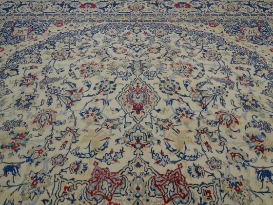 Image 1 of Tapis persan XXL Nain en soie - 495 x 337 cm - Noué à la main
