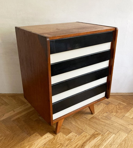 Image 1 of Gabinete U-453 a medida de Jiri Jiroutek