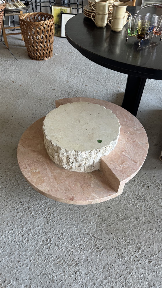 Image 1 of Kleiner Mactan Couchtisch