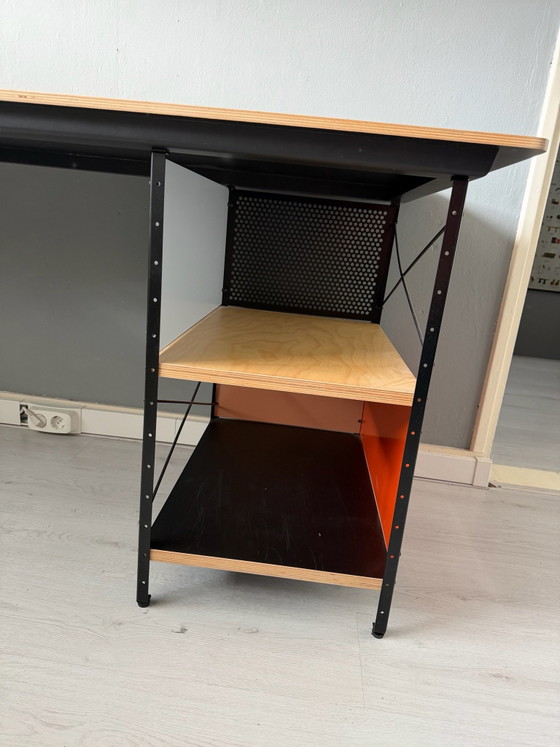 Vitra Eames Desk Unit scrivania Charles & Ray Eames – Scrivanie, Metallo, Legno (photo 3 of 5)