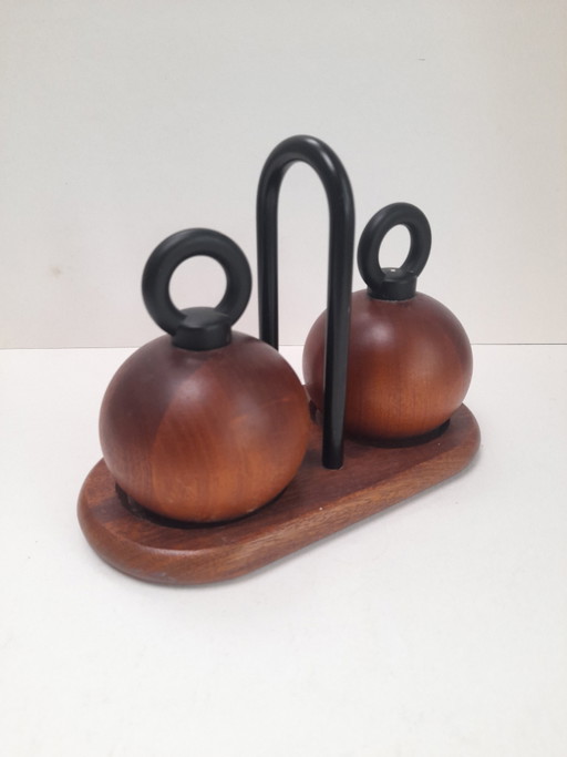 Par de molinillos de pimienta y sal Richard Nissen para Bodum.