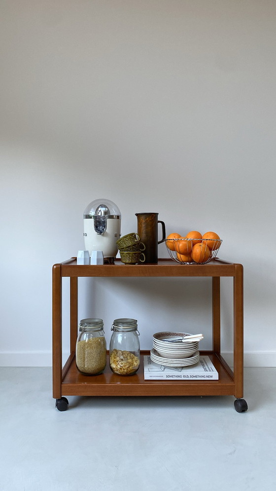 Image 1 of Vintage houten trolley op wieltjes