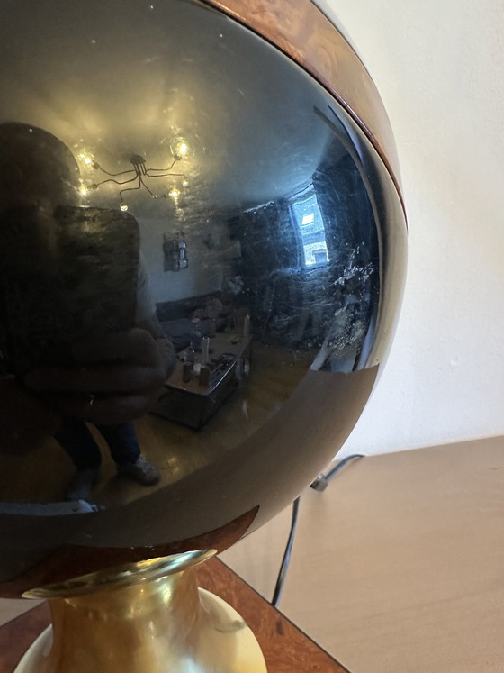 Image 1 of Vintage Hollywood Regency style table lamp in walnut and brass, 1970s