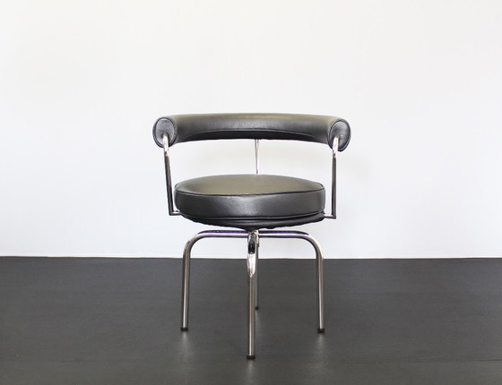 Image 1 of 2xSeat Lc7 Le Corbusier Cassina Charlotte Perriand