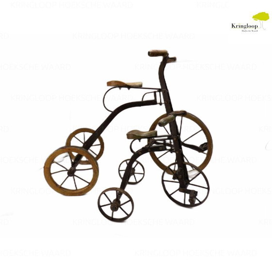 Image 1 of Deux tricycles jouets anciens